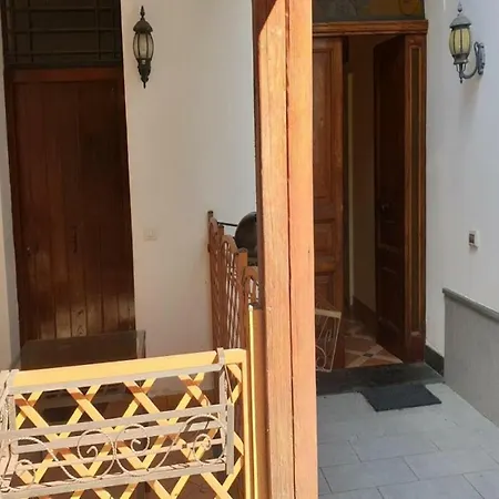 Domino House Montariello Apartment *