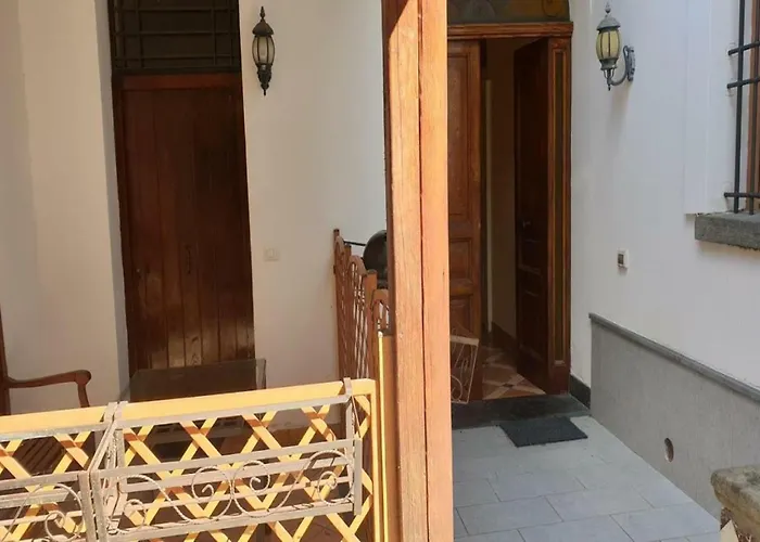 Domino House Montariello Апартаменты *